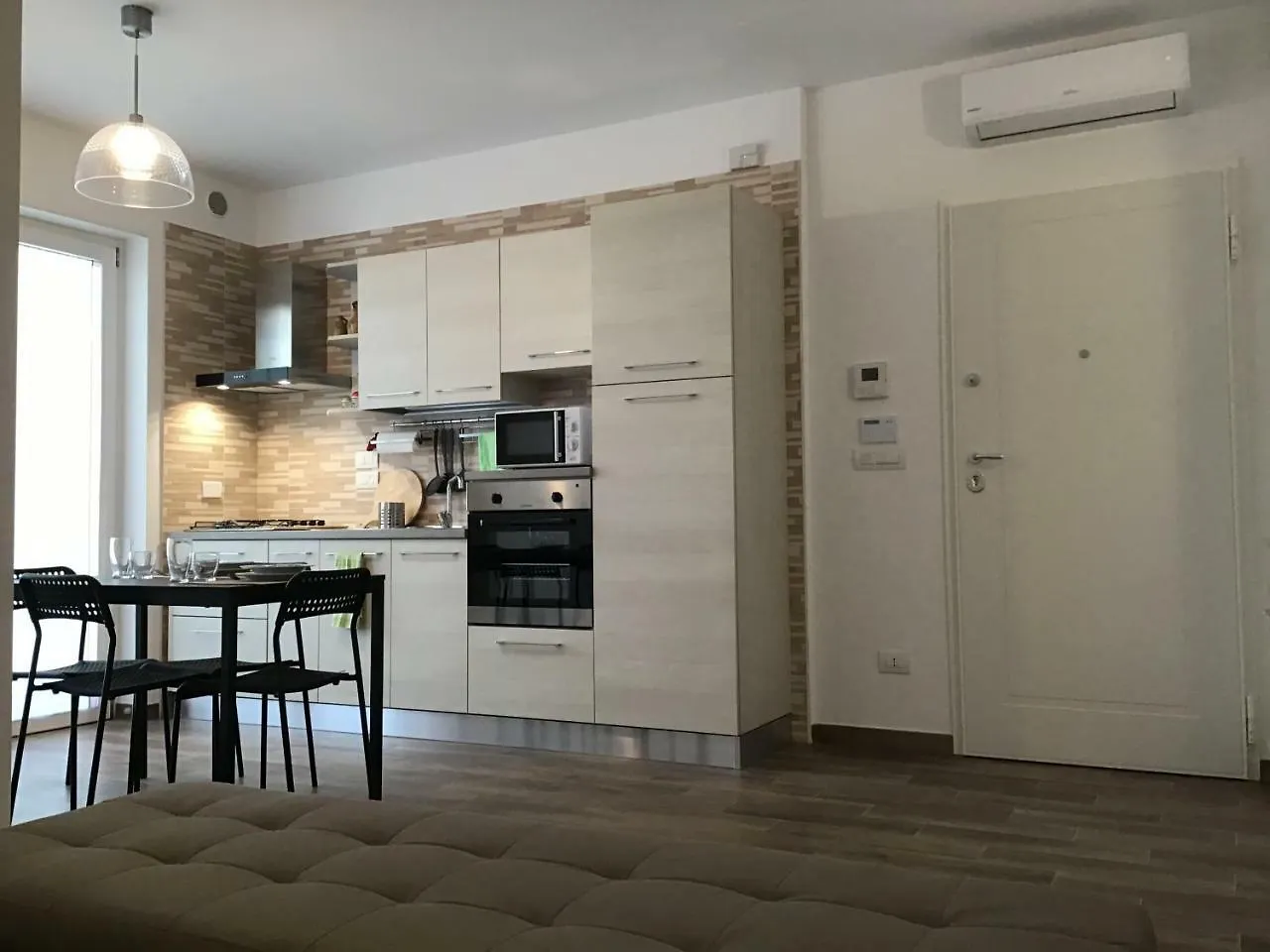 Goodstay New City Apartment Lecce 0*,  Italia